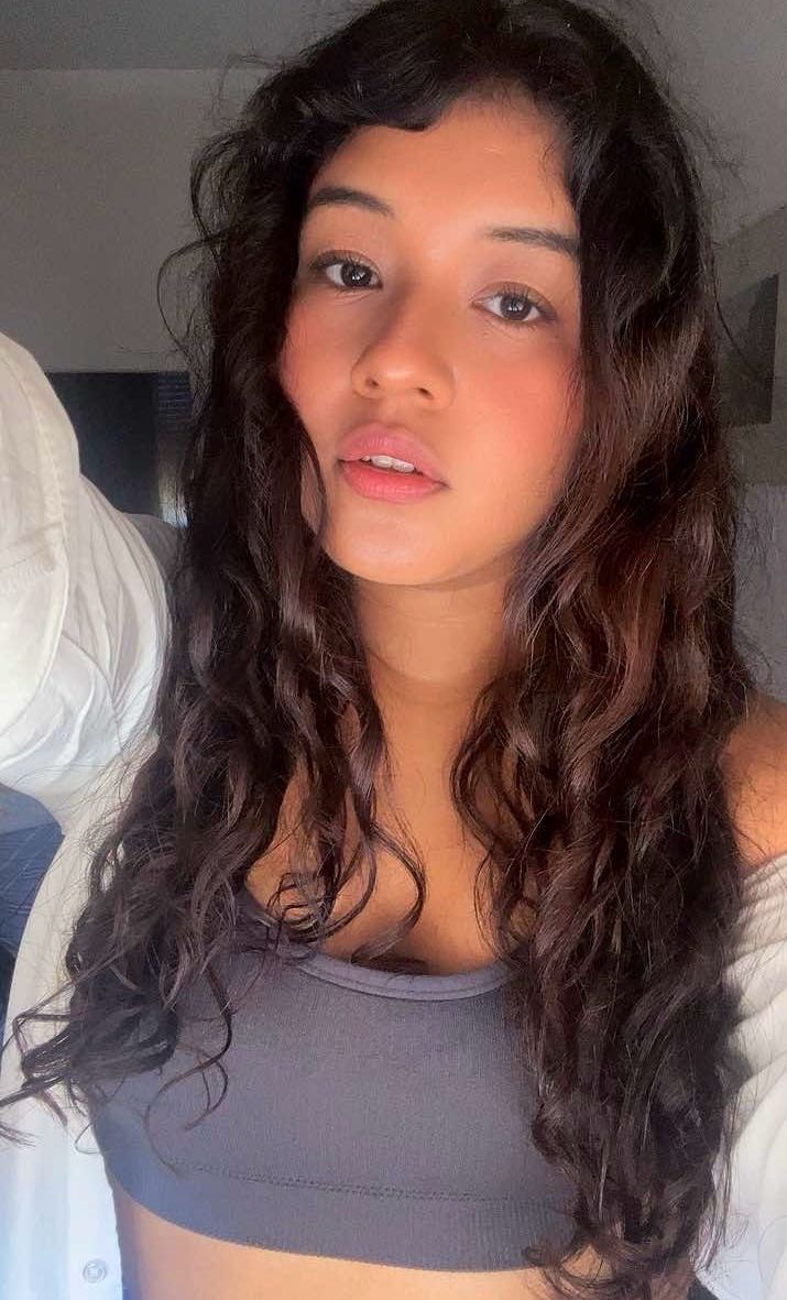 Tays from Italy — live on LuckyCrushCam